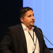 Dr. Oualid Ali
